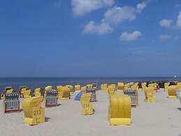 152 in the Trafalgar House