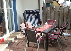 Shell Seeker Modern Retreat