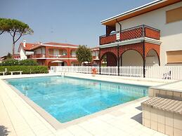 Villa in Caorle With Pool Near Beach