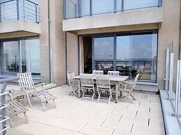 Apartment in Nieuwpoort With sea Views