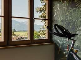 Cloud 9A Comfortable Holiday Residence