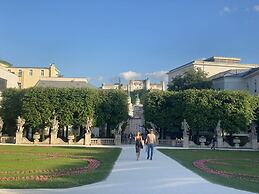 Cloud 9A Comfortable Holiday Residence