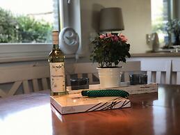 Schaal Lake Residence