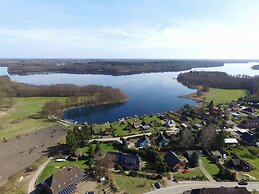 Schaal Lake Residence
