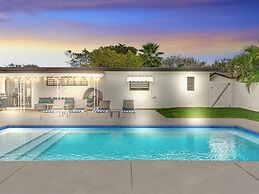 Casa Maya 3BR Home w Pool Near Hard Rock Casino