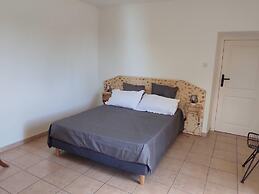 Renovated Farmhouse Escape