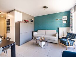 Zeewandeling Apartment Near the Beach