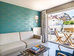 Zeewandeling Apartment Near the Beach