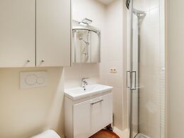 Zeewandeling Apartment Near the Beach