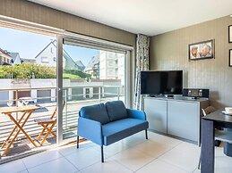 Zeewandeling Apartment Near the Beach