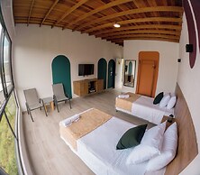 Viajero Guatapé Hostel & Lake Club