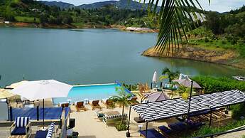 Viajero Guatapé Hostel & Lake Club