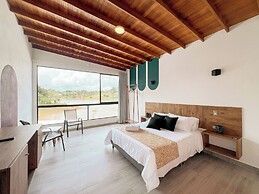 Viajero Guatapé Hostel & Lake Club