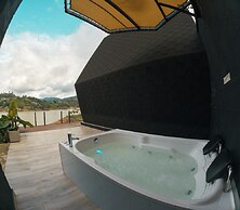 Viajero Guatapé Hostel & Lake Club