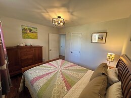 Hummingbird Mountain Cottage