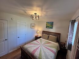 Hummingbird Mountain Cottage