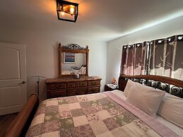 Hummingbird Mountain Cottage