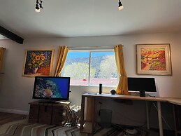 Hummingbird Mountain Cottage