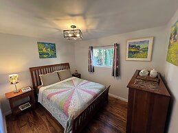 Hummingbird Mountain Cottage