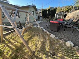 Hummingbird Mountain Cottage