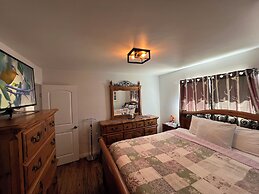 Hummingbird Mountain Cottage