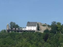 Lovely Apartment in Kirn