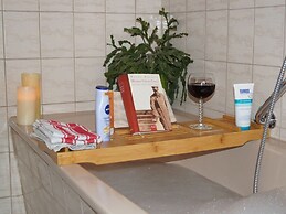 Lovely Apartment in Kirn