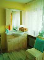 Lovely Apartment in Kirn