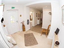 The Waldhaus Modern Retreat