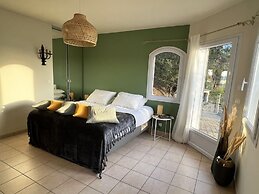 Villa in the South of France With Heated Pool