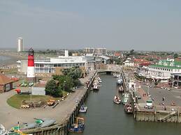 Watt's Dream Close to the Beach