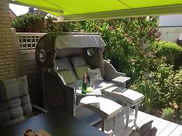 Watt's Dream Close to the Beach