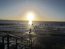 Watt's Dream Close to the Beach