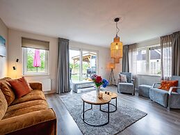 Holiday Home Near Dunes With Wellness Garden