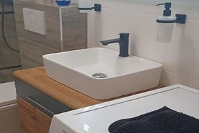 Apartment RR - One Bedroom Apartment With Balcony