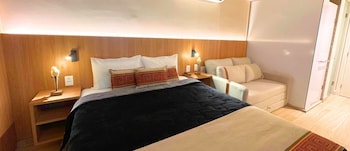 AX Setai Yacht