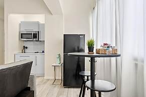 Central Condado Trendy Escape