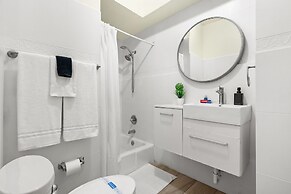 Central Condado Trendy Escape