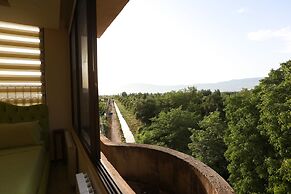 Hotel and Restaurant Shallalat Anjar