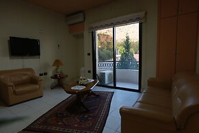 Hotel and Restaurant Shallalat Anjar