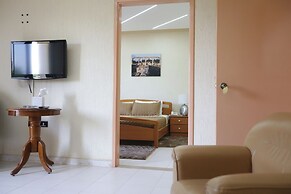 Hotel and Restaurant Shallalat Anjar