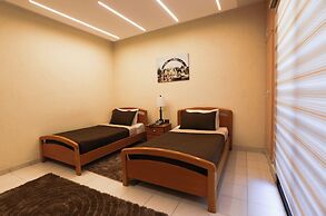 Hotel and Restaurant Shallalat Anjar