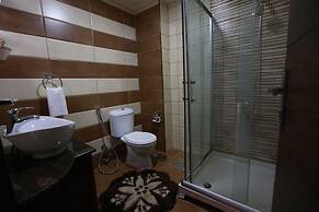 Hotel and Restaurant Shallalat Anjar