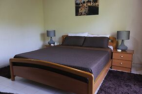 Hotel and Restaurant Shallalat Anjar