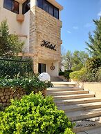 Hotel and Restaurant Shallalat Anjar