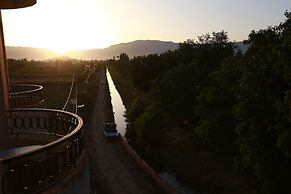 Hotel and Restaurant Shallalat Anjar