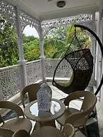 VILLA 33 Bed & Breakfast