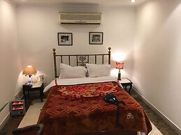 VILLA 33 Bed & Breakfast