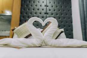 Shine Boutique Hotel