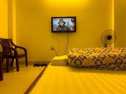 Au Viet Hotel Long Bien- by Bay Luxury